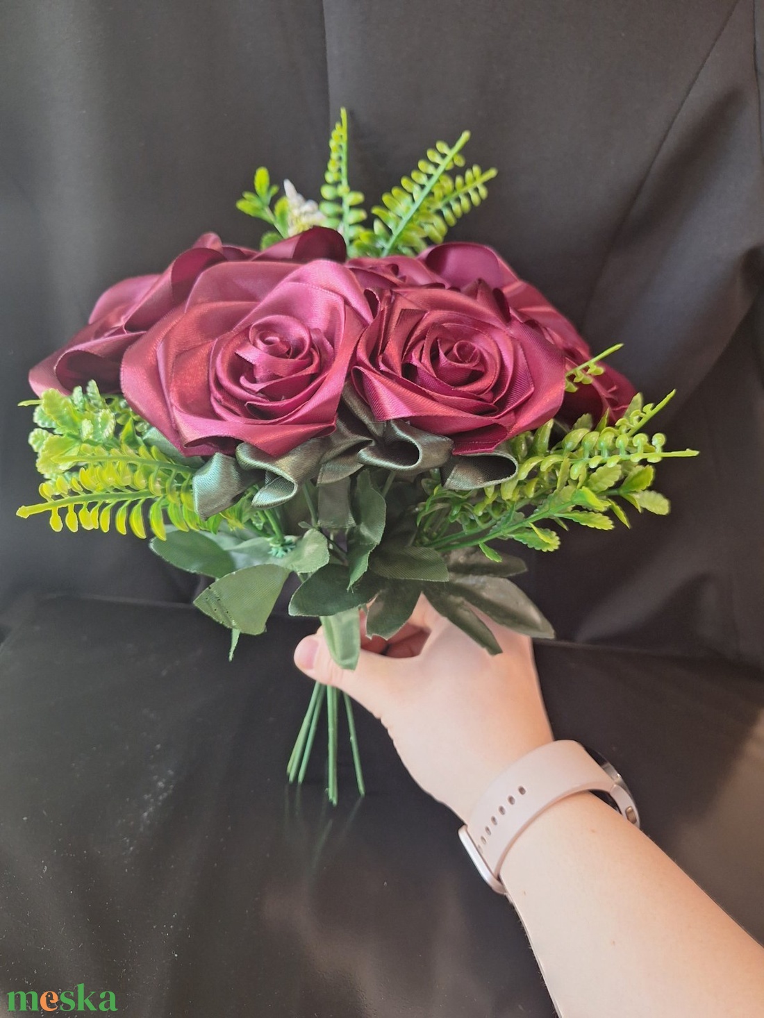 Kézzel készült szatén örökrózsa csokor Wine Red (7 szál, 32 cm) - otthon & életmód - dekoráció - virágdísz és tartó - csokor & virágdísz - Meska.hu Kézzel készült szatén örökrózsa csokor Wine Red (7 szál, 32 cm) - otthon & életmód - dekoráció - virágdísz és tartó - csokor & virágdísz - Meska.hu