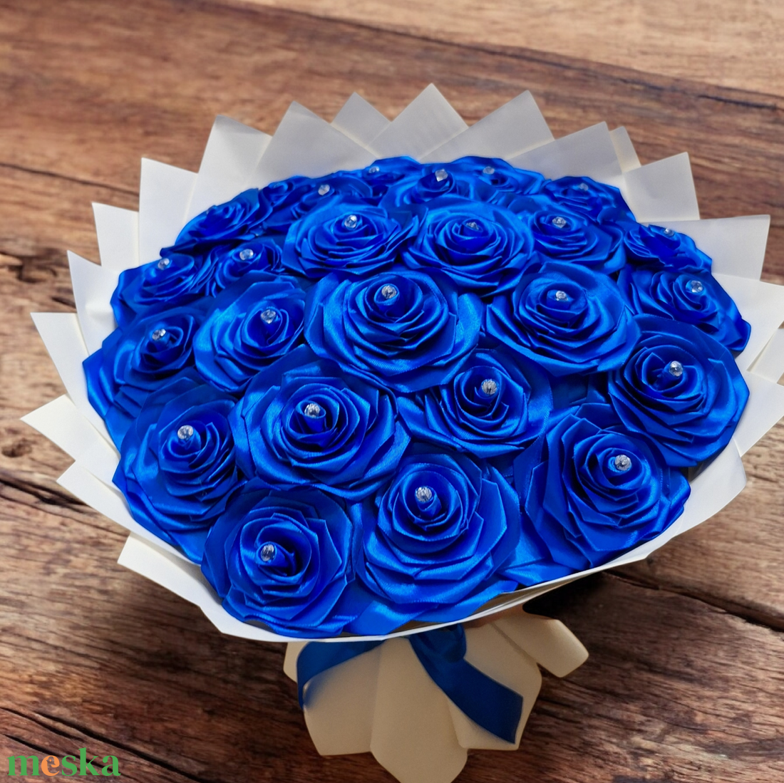 Királykék szatén örökrózsacsokor � 25 szálas kézzel készült, időtálló ajándék - otthon & életmód - virágdekoráció - virágok - virágcsokor - Meska.hu