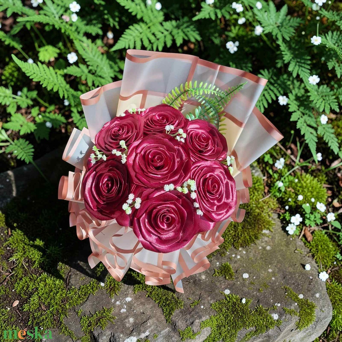 Elegáns bordó rózsacsokor � 7 szálas kézműves virágcsokor ballagásra vagy Anyák napjára - otthon & életmód - virágdekoráció - virágok - virágcsokor - Meska.hu