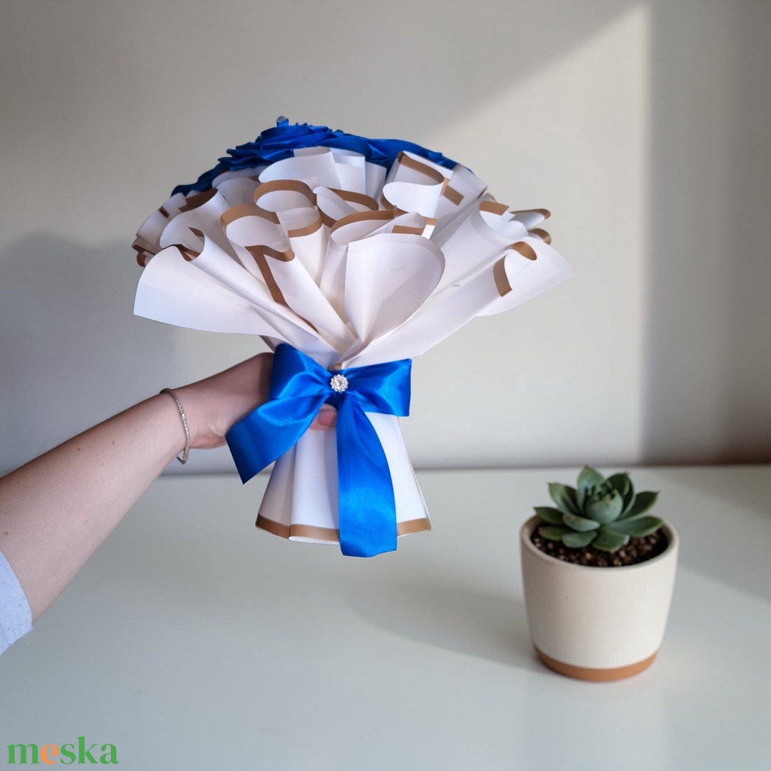 Királykék örökrózsa csokor egyedi felirattal � szatén rózsacsokor, születésnapi ajándék, örök virágcsokor - otthon & életmód - virágdekoráció - virágok - virágcsokor - Meska.hu