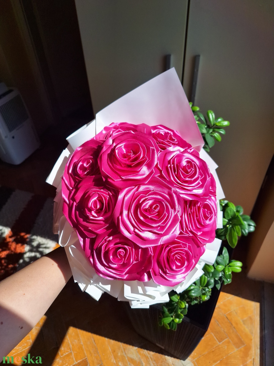 11 szálas pink örökrózsa csokor � szatén szalagból készült elegáns ajándék - otthon & életmód - virágdekoráció - virágok - virágcsokor - Meska.hu