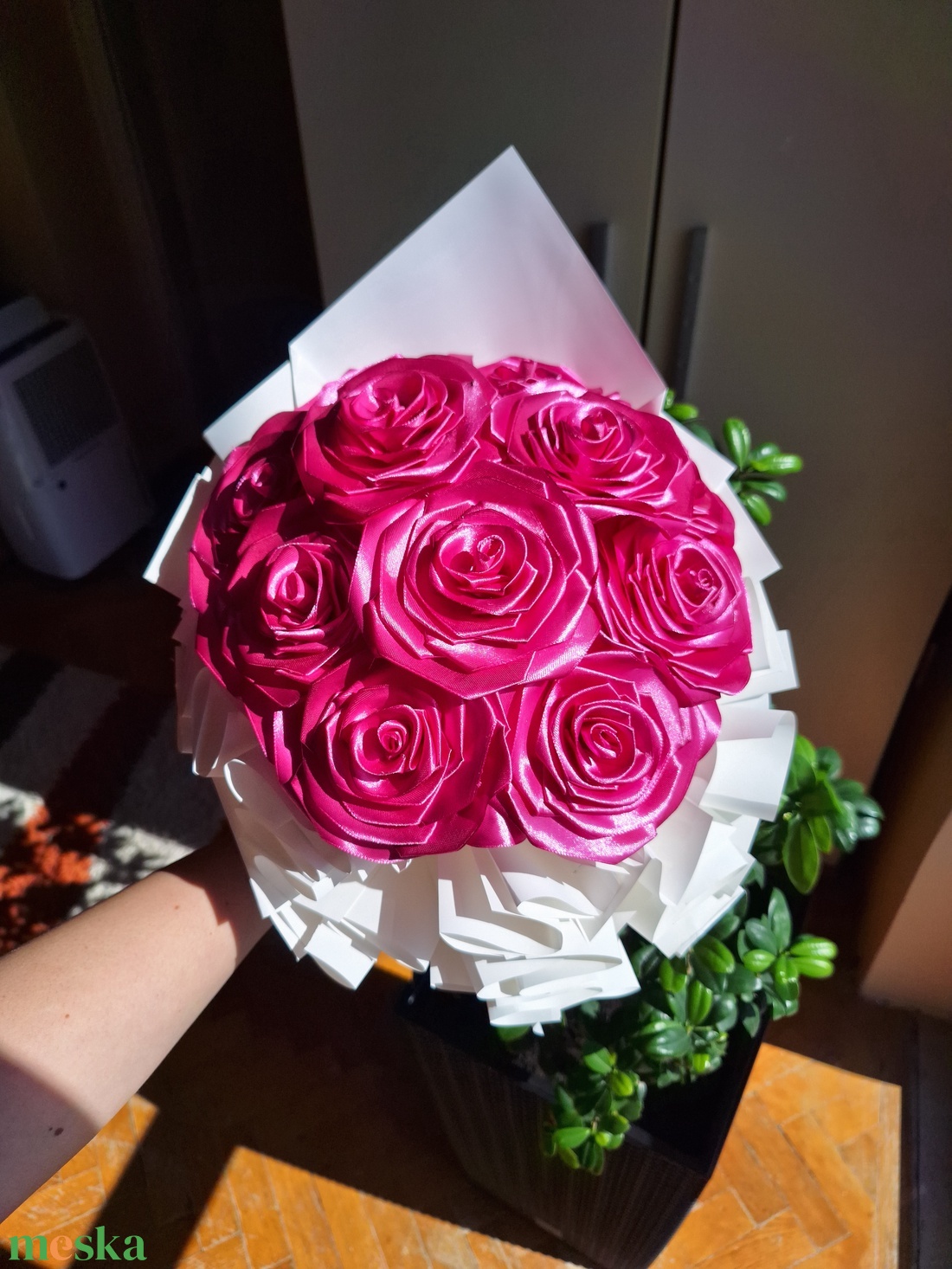 11 szálas pink örökrózsa csokor � szatén szalagból készült elegáns ajándék - otthon & életmód - virágdekoráció - virágok - virágcsokor - Meska.hu