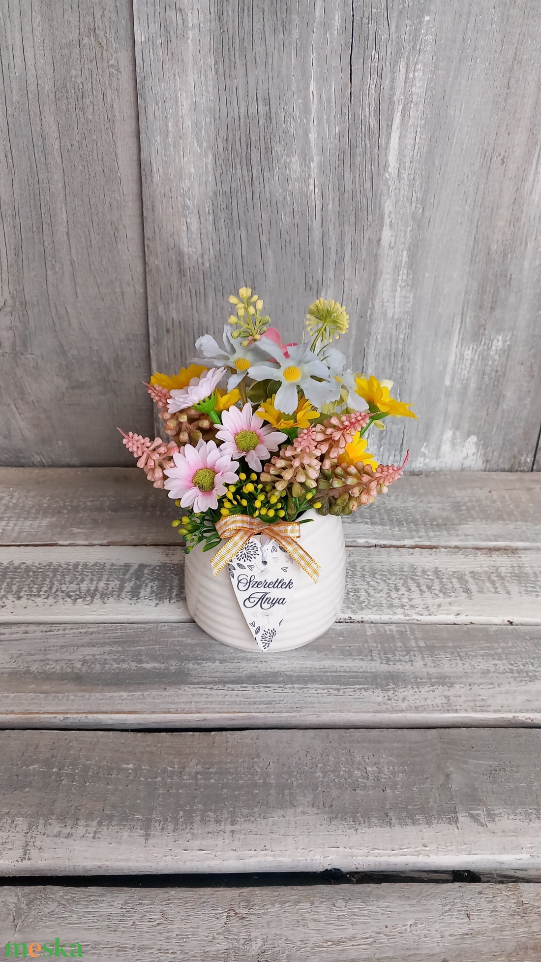  Szeretet-Szív Virágai  - Tavaszi Asztaldísz/Virágos Asztaldísz/Köszöntő Virágdísz - otthon & életmód - dekoráció - asztal és polc dekoráció - asztaldísz - Meska.hu