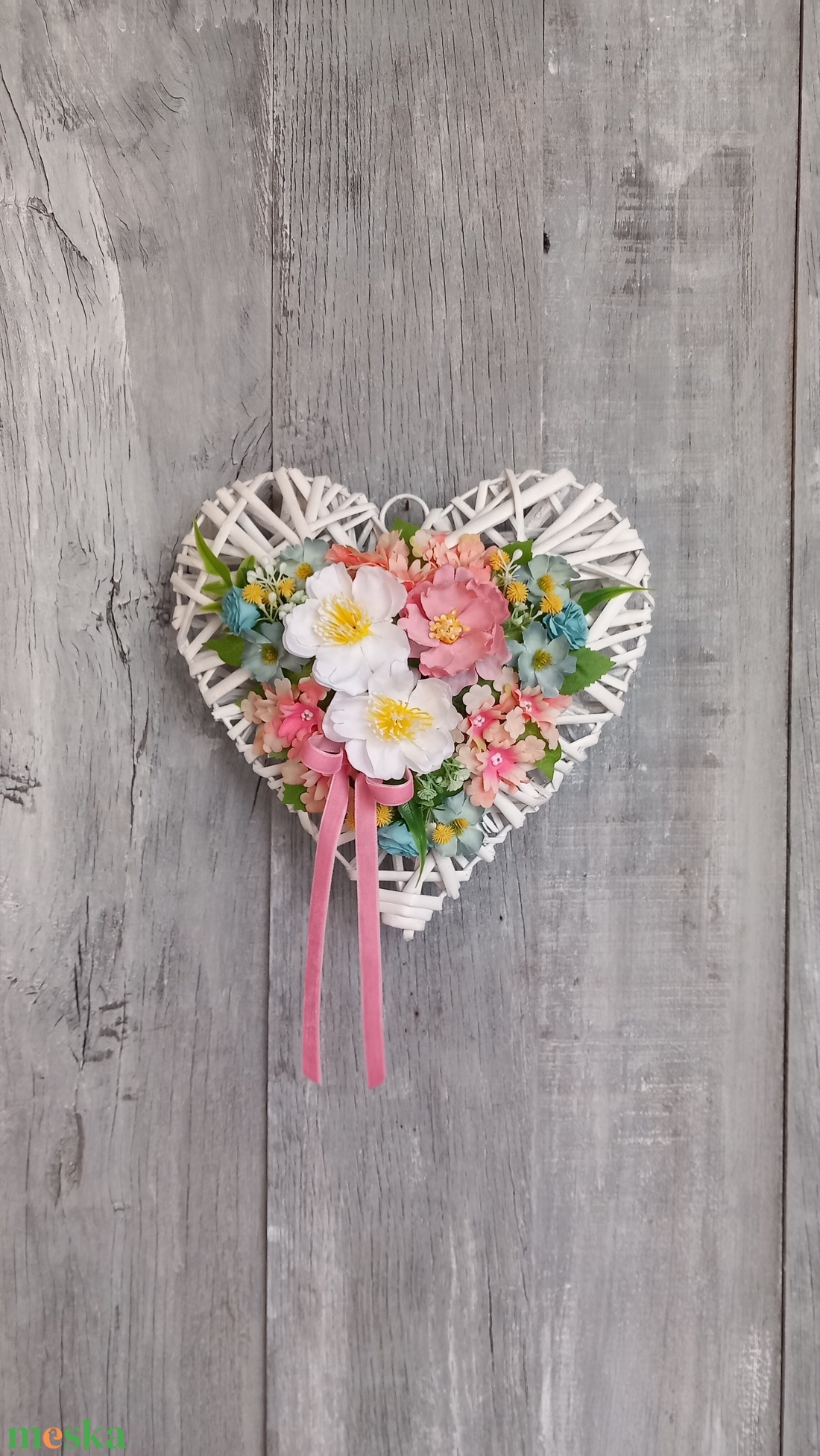 VirágSzív- Virágos Kopogtató/Tavaszi Kopogtató/Tavaszi Ajtódísz/Ajtódísz/Falidísz/ - otthon & életmód - dekoráció - ajtó- és ablak dekoráció - ajtódísz & kopogtató - Meska.hu