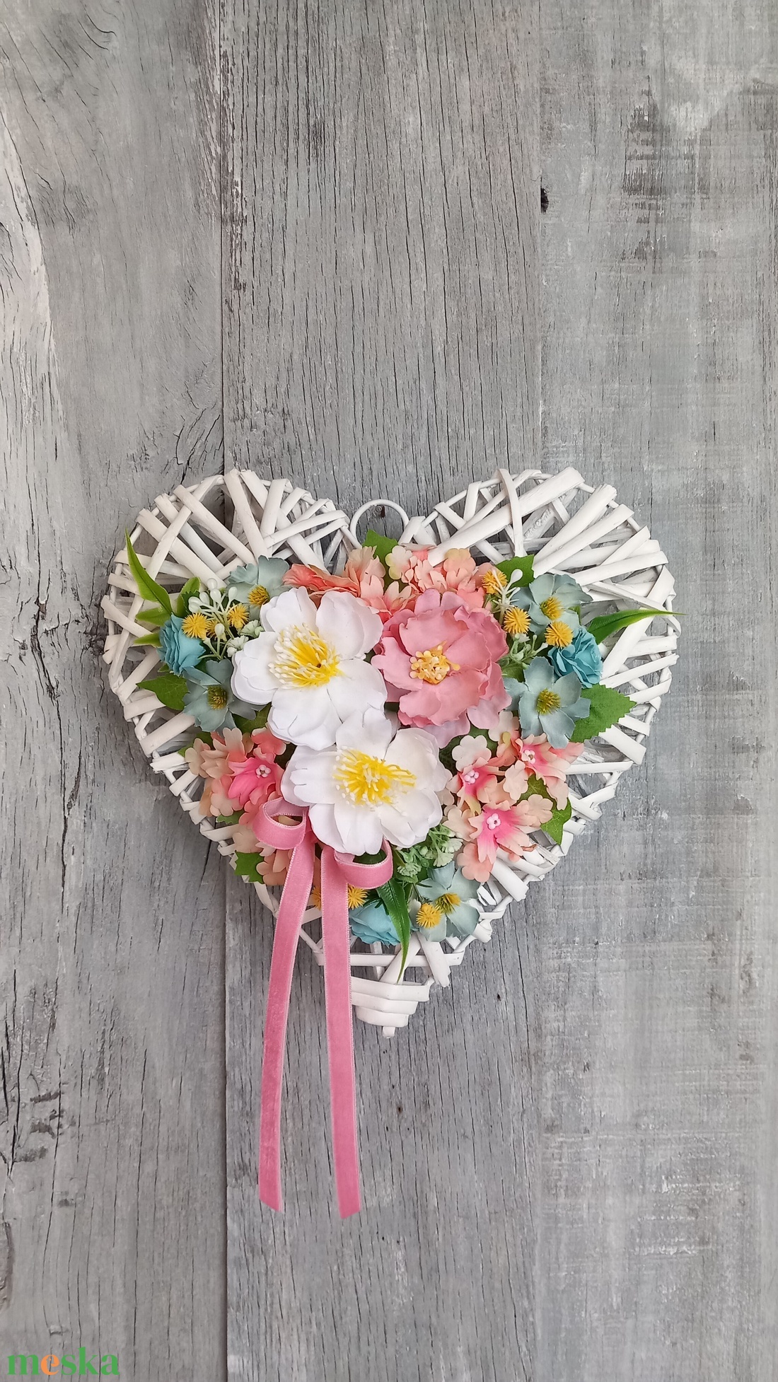 VirágSzív- Virágos Kopogtató/Tavaszi Kopogtató/Tavaszi Ajtódísz/Ajtódísz/Falidísz/ - otthon & életmód - dekoráció - ajtó- és ablak dekoráció - ajtódísz & kopogtató - Meska.hu