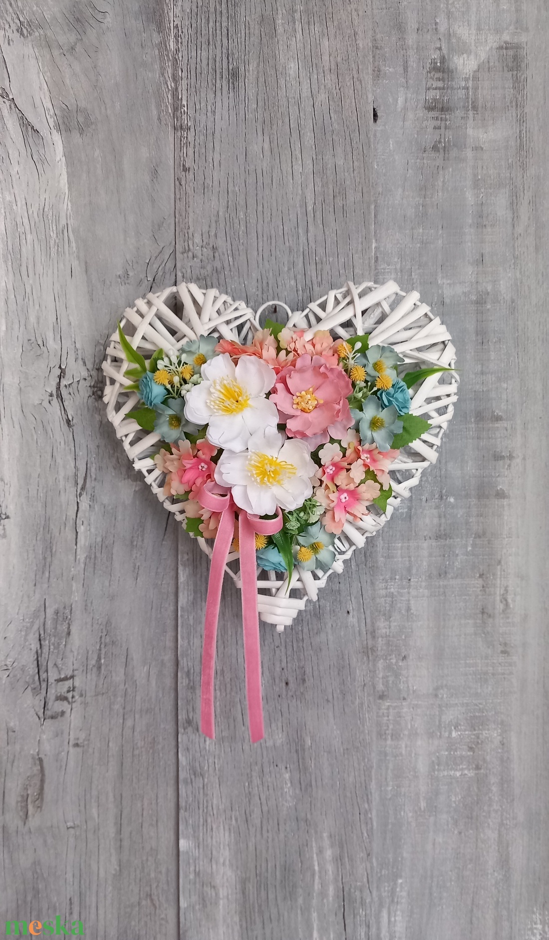 VirágSzív- Virágos Kopogtató/Tavaszi Kopogtató/Tavaszi Ajtódísz/Ajtódísz/Falidísz/ - otthon & életmód - dekoráció - ajtó- és ablak dekoráció - ajtódísz & kopogtató - Meska.hu