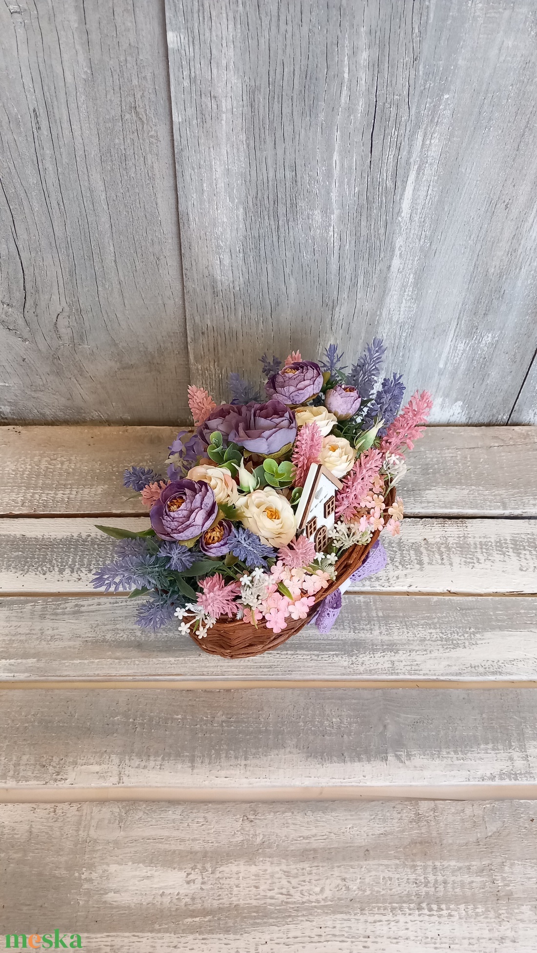 Egy Kosárnyi Virág  - /Tavaszi Asztaldísz/Nyári Asztaldísz/Virágos Asztaldísz/Köszöntő Asztaldísz - otthon & életmód - virágdekoráció - virágdíszek - virágdísz kaspóban - Meska.hu