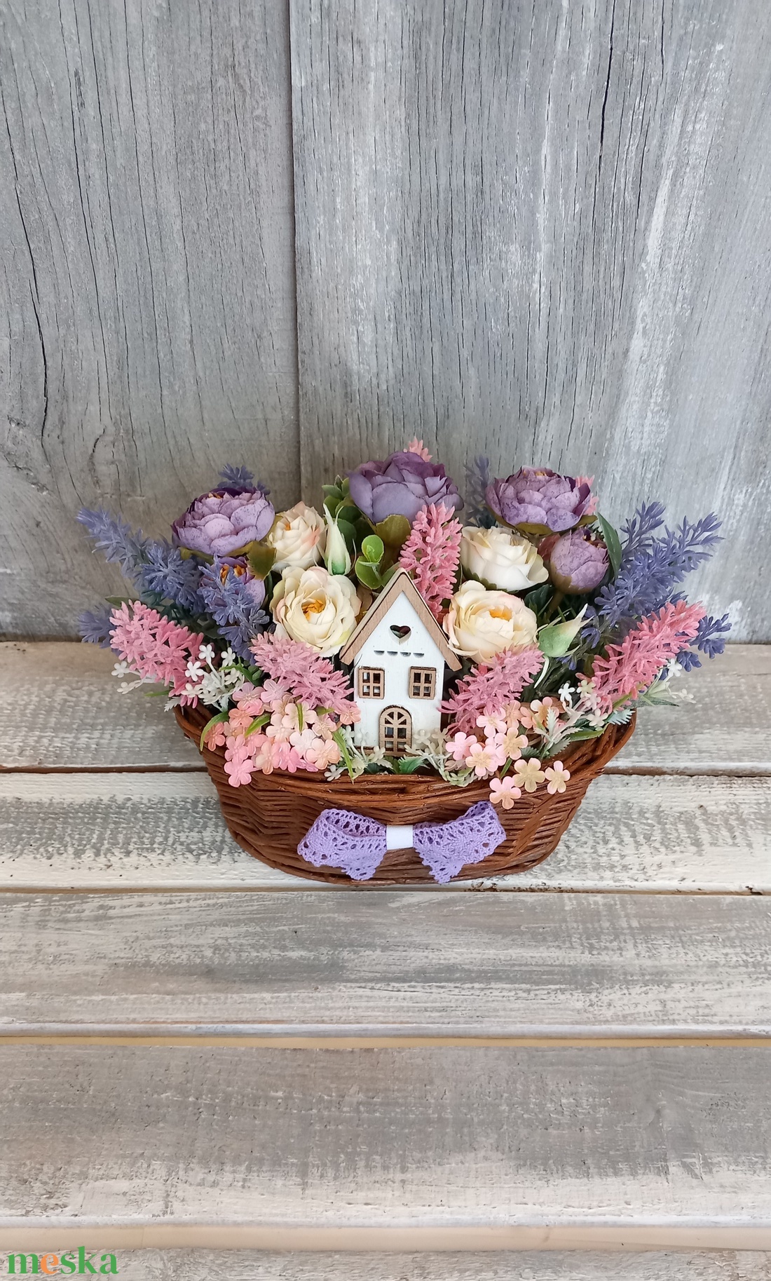 Egy Kosárnyi Virág  - /Tavaszi Asztaldísz/Nyári Asztaldísz/Virágos Asztaldísz/Köszöntő Asztaldísz - otthon & életmód - virágdekoráció - virágdíszek - virágdísz kaspóban - Meska.hu