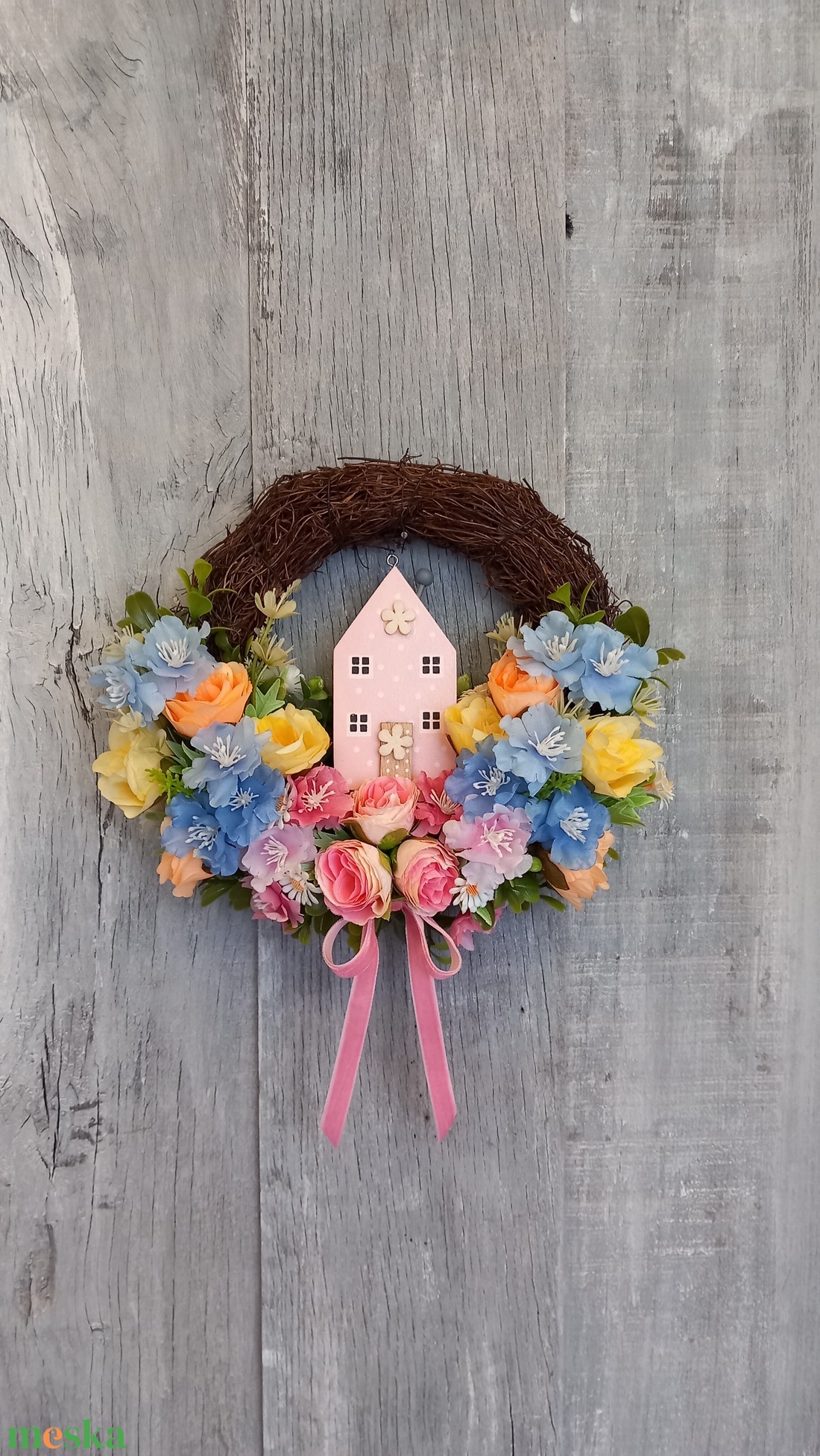 Virágos Házikó Kopogtat- /Tavasz Ajtódísz/Virágos Kopogtató/ Tavaszi Kopogtató /Ajtódísz /Falidísz/Koszorú - otthon & életmód - dekoráció - ajtó- és ablak dekoráció - ajtódísz & kopogtató - Meska.hu