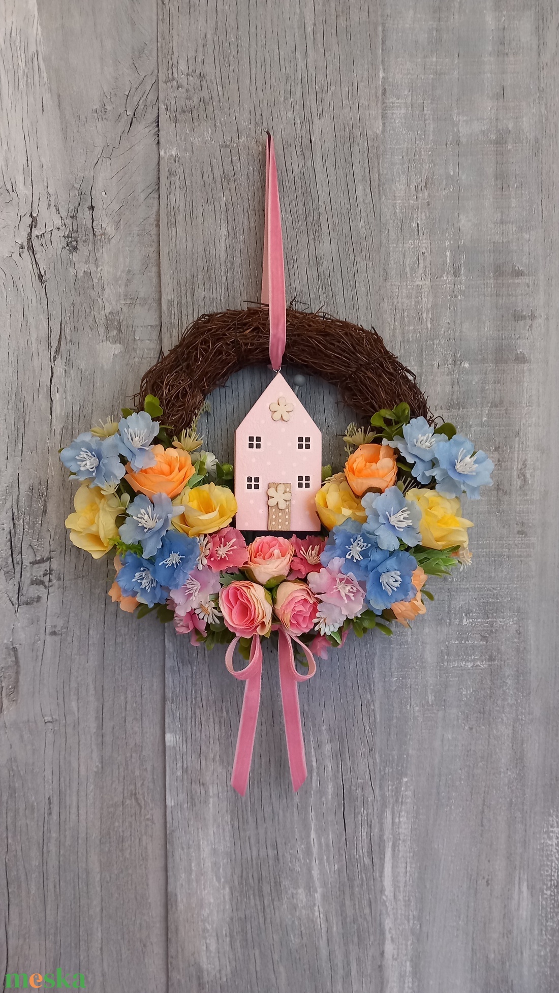 Virágos Házikó Kopogtat- /Tavasz Ajtódísz/Virágos Kopogtató/ Tavaszi Kopogtató /Ajtódísz /Falidísz/Koszorú - otthon & életmód - dekoráció - ajtó- és ablak dekoráció - ajtódísz & kopogtató - Meska.hu