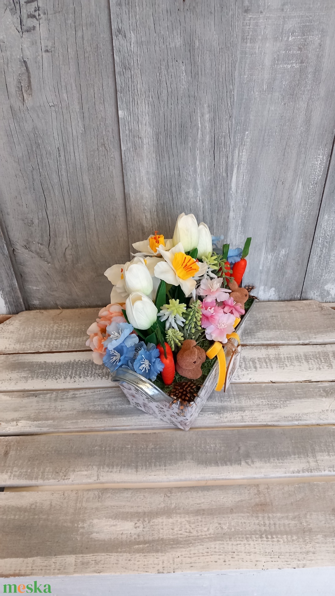 Nyuszikák Virágoskertje  - Húsvéti Asztaldísz/Tavaszi Asztaldísz/Asztaldísz/Virágos Asztaldísz - otthon & életmód - virágdekoráció - virágdíszek - virágdísz kaspóban - Meska.hu