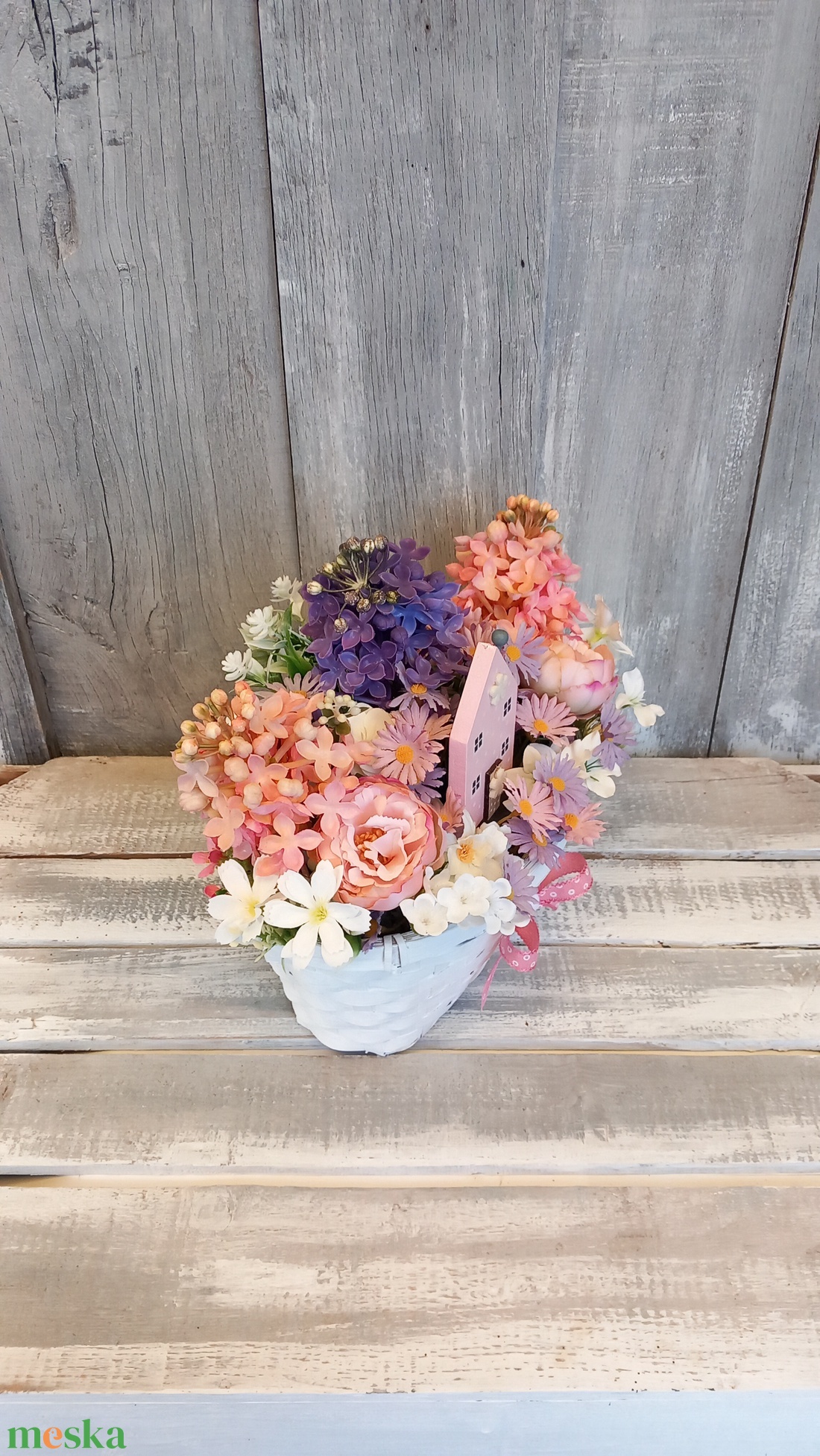 Virágoskert Házikója  - Tavaszi Asztaldísz/Virágos Asztaldísz/Asztaldísz/Virágajándék/Virágkosár - otthon & életmód - virágdekoráció - virágdíszek - virágdísz kaspóban - Meska.hu