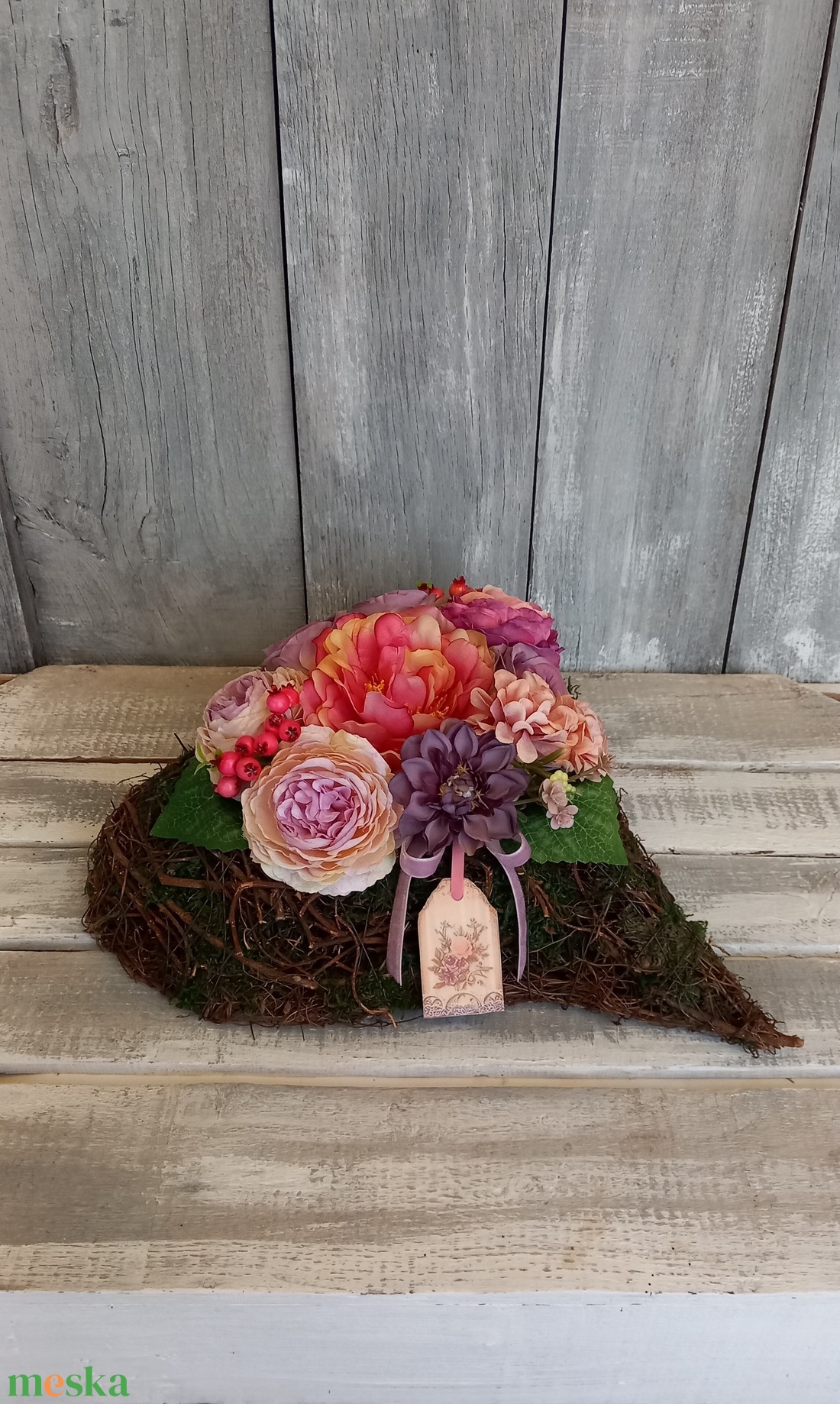 VesszőSzív Virágai - Virágos Asztaldísz/Rózsás Asztaldísz/ Virágdísz/Virágdekoráció - otthon & életmód - virágdekoráció - virágdíszek - asztali virágdísz - Meska.hu