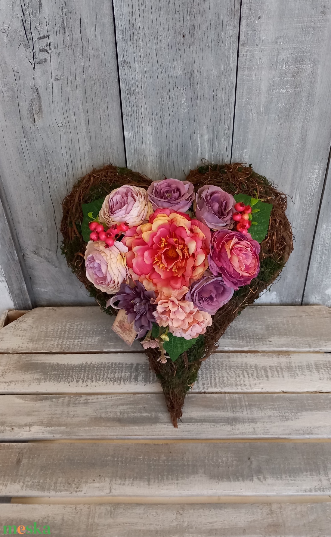 VesszőSzív Virágai - Virágos Asztaldísz/Rózsás Asztaldísz/ Virágdísz/Virágdekoráció - otthon & életmód - virágdekoráció - virágdíszek - asztali virágdísz - Meska.hu