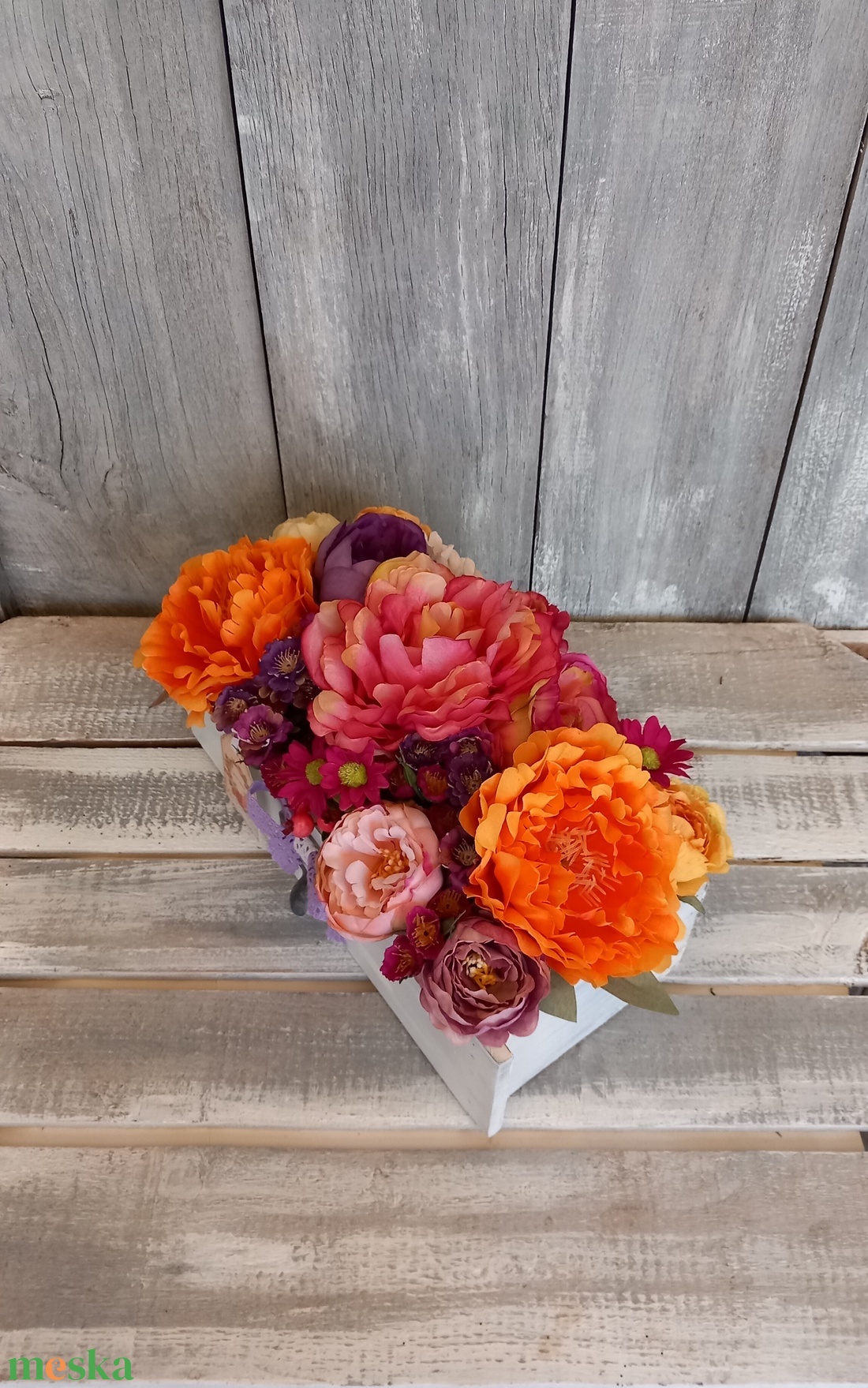 Rusztikus Fafiók Virágai - Virágos Asztaldísz/Vintage Asztaldísz/ Virágdísz/Virágdekoráció - otthon & életmód - virágdekoráció - virágdíszek - asztali virágdísz - Meska.hu