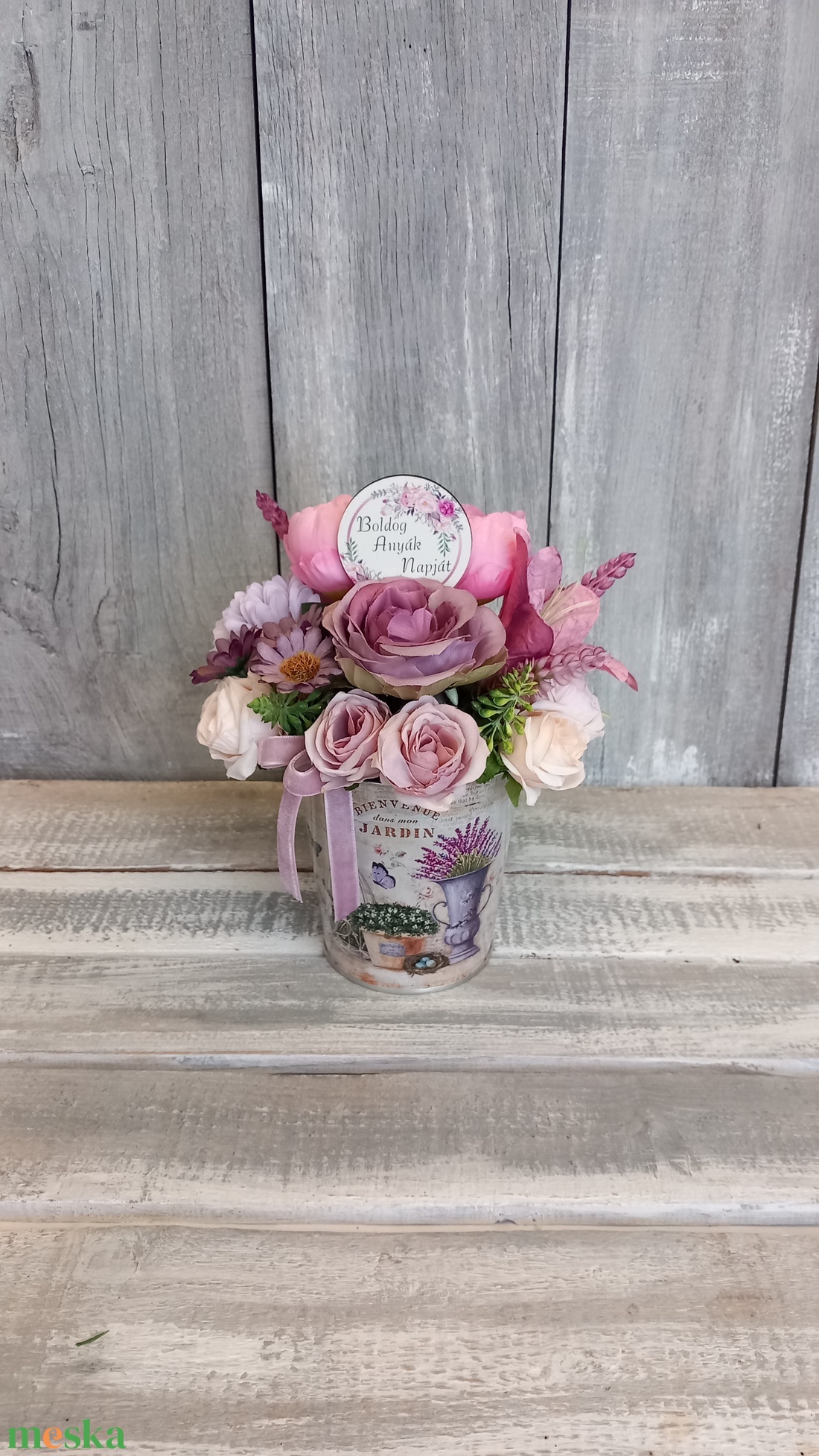 Virágok Lilában- Anyák-napi Asztaldísz/Tavaszi Asztaldísz/Virágos Asztaldísz/Köszöntő Asztaldísz - otthon & életmód - virágdekoráció - virágdíszek - virágdísz kaspóban - Meska.hu