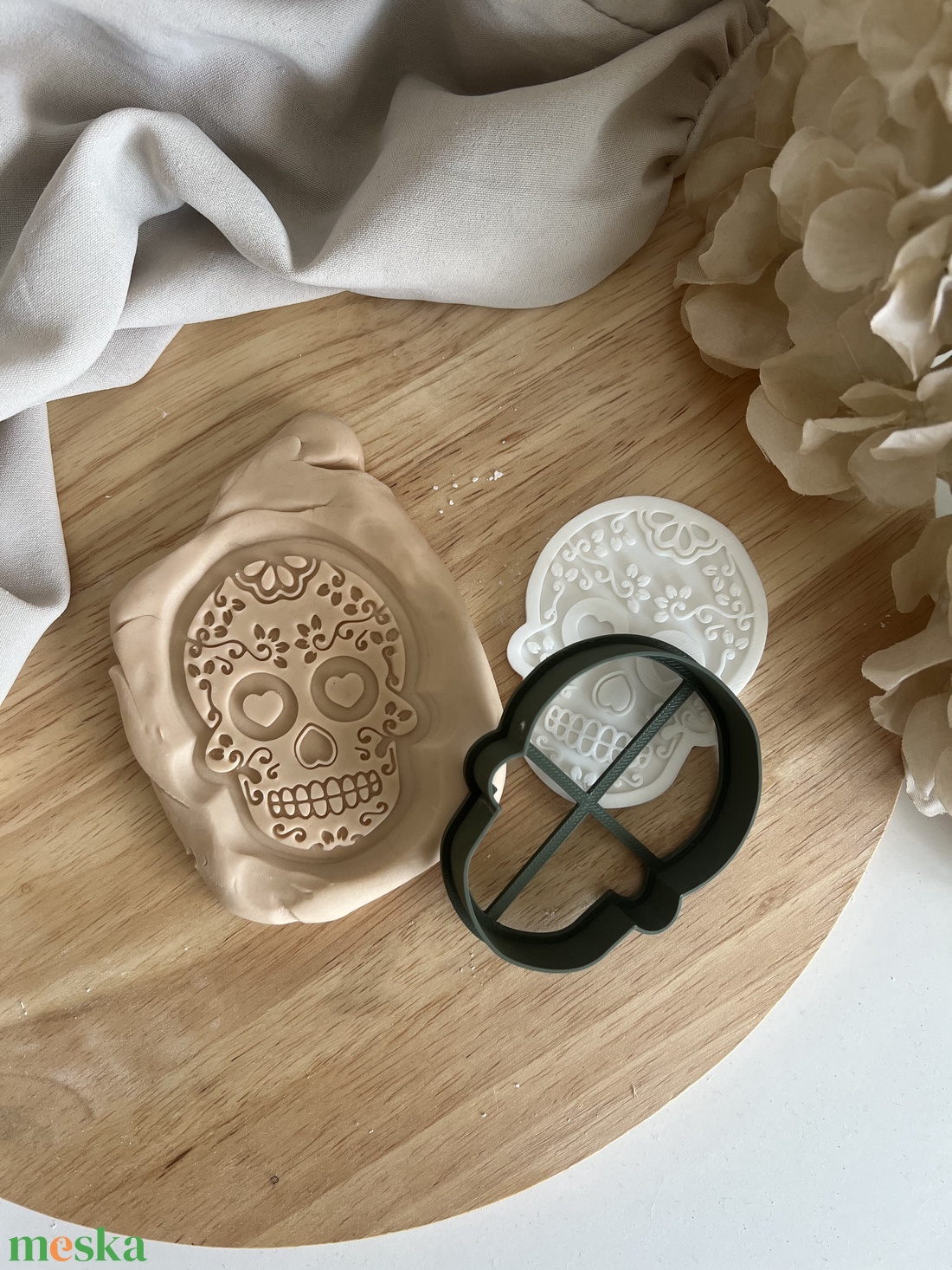 3D fondant forma és kiszúró - Halloweeni koponya - otthon & életmód - konyhafelszerelés, tálalás - sütés, főzés - sütikiszúró - Meska.hu 3D fondant forma és kiszúró - Halloweeni koponya - otthon & életmód - konyhafelszerelés, tálalás - sütés, főzés - sütikiszúró - Meska.hu
