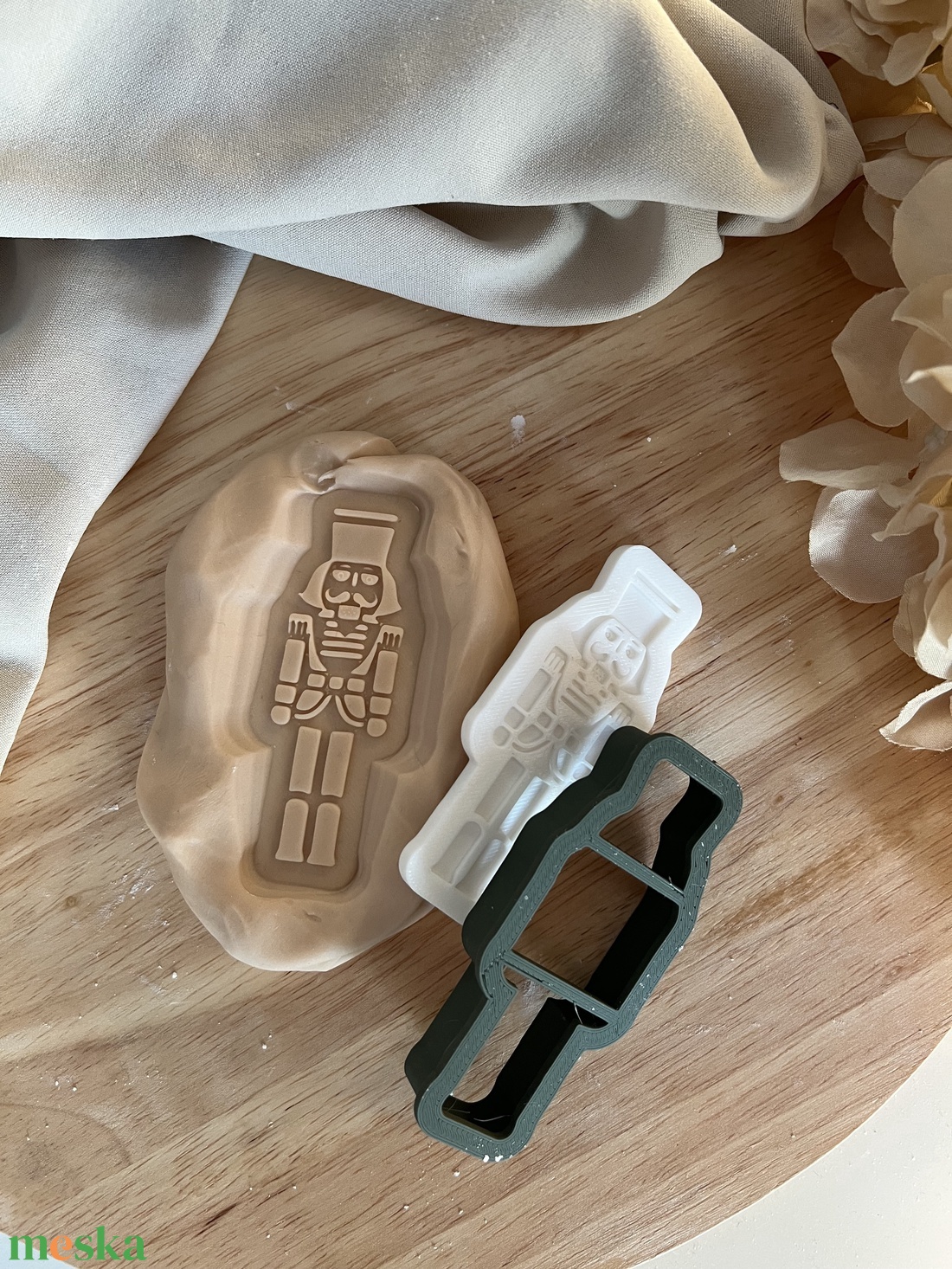 3D fondant forma és kiszúró - Diótörő - otthon & életmód - konyhafelszerelés, tálalás - sütés, főzés - sütikiszúró - Meska.hu