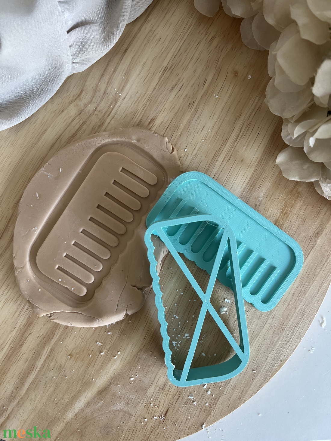 3D fondant forma és kiszúró - Fésű - otthon & életmód - konyhafelszerelés, tálalás - sütés, főzés - sütikiszúró - Meska.hu