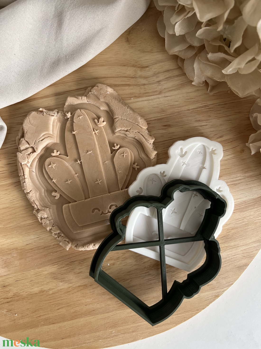3D fondant forma és kiszúró - Kaktusz - otthon & életmód - konyhafelszerelés, tálalás - sütés, főzés - sütikiszúró - Meska.hu 3D fondant forma és kiszúró - Kaktusz - otthon & életmód - konyhafelszerelés, tálalás - sütés, főzés - sütikiszúró - Meska.hu