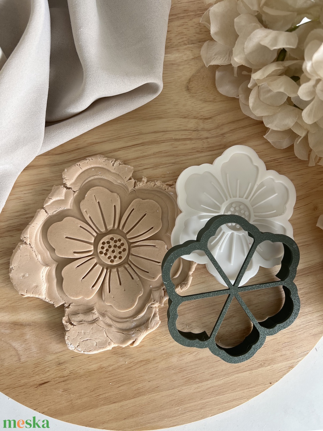 3D fondant forma és kiszúró - Virág 2 - otthon & életmód - konyhafelszerelés, tálalás - sütés, főzés - sütikiszúró - Meska.hu 3D fondant forma és kiszúró - Virág 2 - otthon & életmód - konyhafelszerelés, tálalás - sütés, főzés - sütikiszúró - Meska.hu