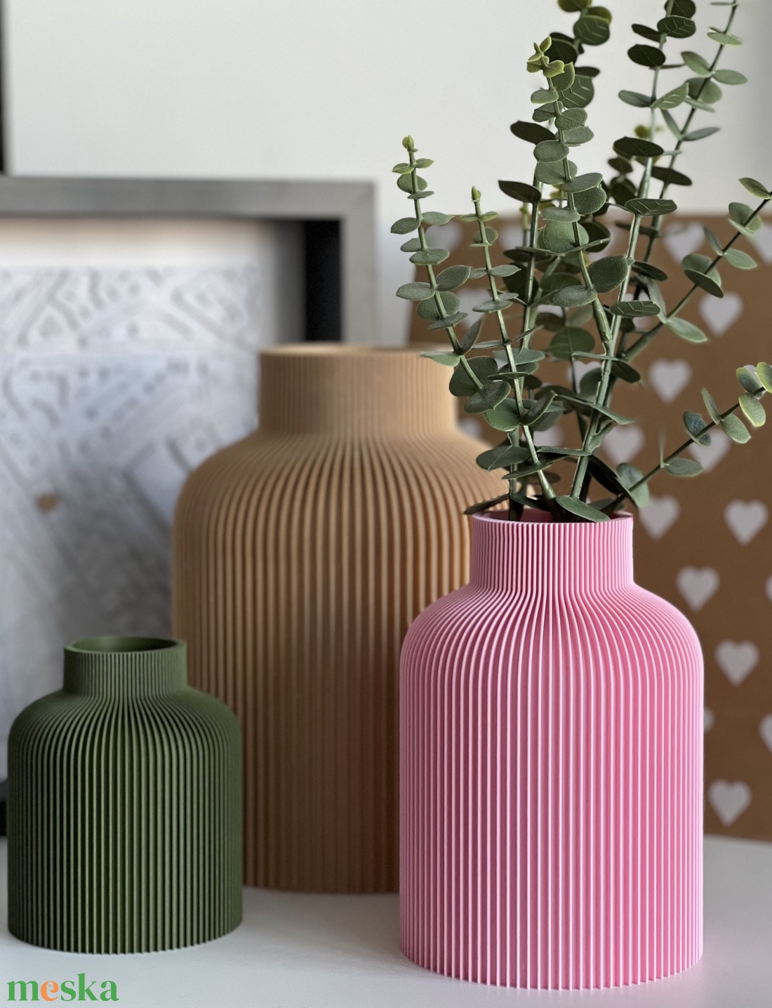 Névre szóló 3D nyomtatott váza Fenntartható Modern Bordázott - karácsony - karácsonyi lakásdekoráció - karácsonyi lakásdíszek - Meska.hu Névre szóló 3D nyomtatott váza Fenntartható Modern Bordázott - karácsony - karácsonyi lakásdekoráció - karácsonyi lakásdíszek - Meska.hu