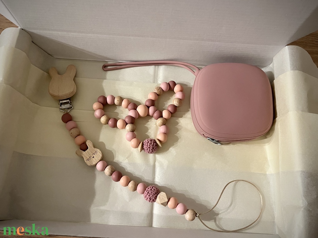 Babaváró nyuszi box - baba - mama - baba játékok - cumilánc - Meska.hu