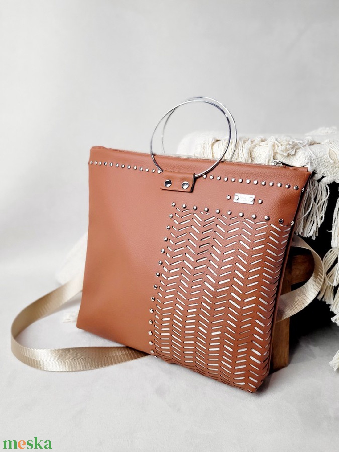 Floralbag Moxie Vee - camel - esküvő - kiegészítők - táska - Meska.hu Floralbag Moxie Vee - camel - esküvő - kiegészítők - táska - Meska.hu