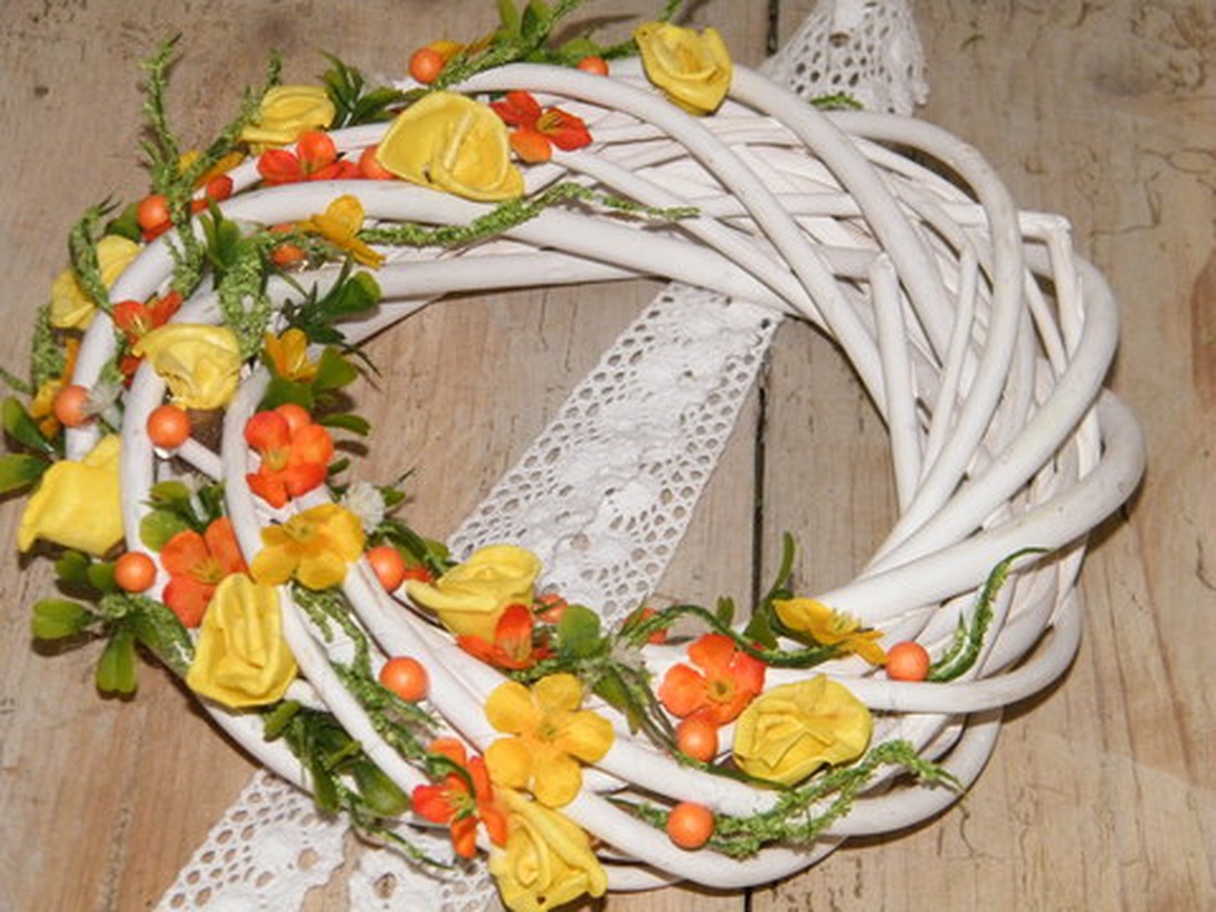 Tavaszi fonott vesszőkopogtató -  - Meska.hu