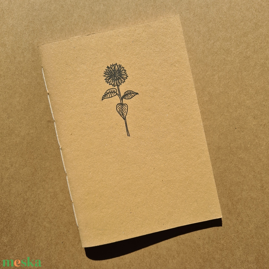 Mini határidőnapló / tervező füzet A6 méretben - újrahasznosított virágos borító - otthon & életmód - papír, írószer - jegyzetfüzet & napló - Meska.hu