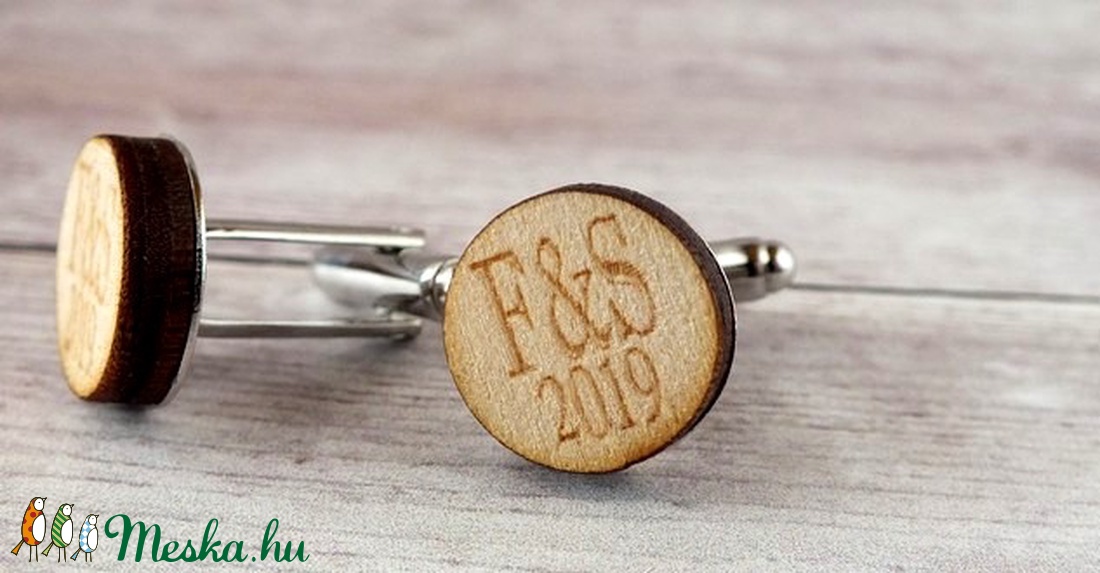 Gravírozott fa mandzsettagomb -  - Meska.hu
