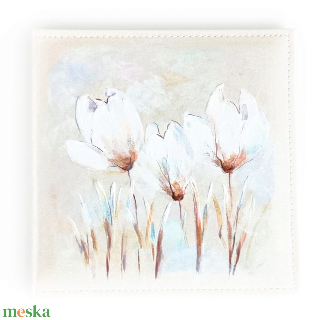 Liliomos fotóalbum (26 x 26 cm) - esküvő - emlék & ajándék - album & fotóalbum - Meska.hu Liliomos fotóalbum (26 x 26 cm) - esküvő - emlék & ajándék - album & fotóalbum - Meska.hu