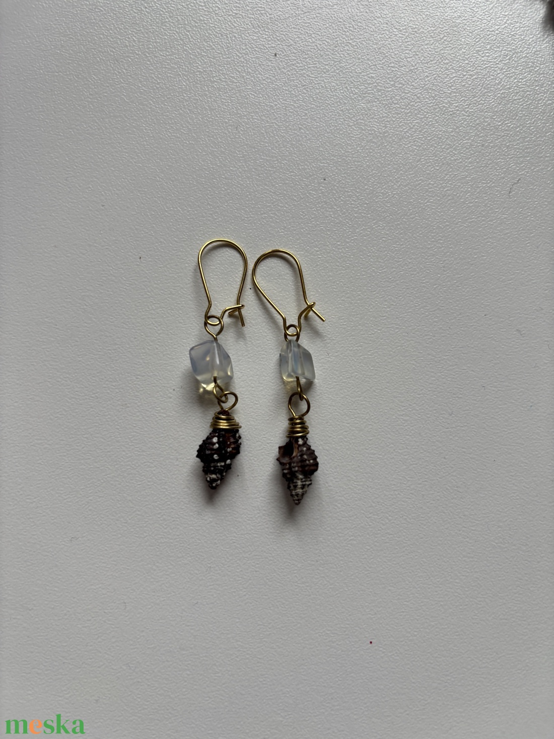 Igazi csigaházas fülbevaló - ékszer - fülbevaló - lógó fülbevaló - Meska.hu