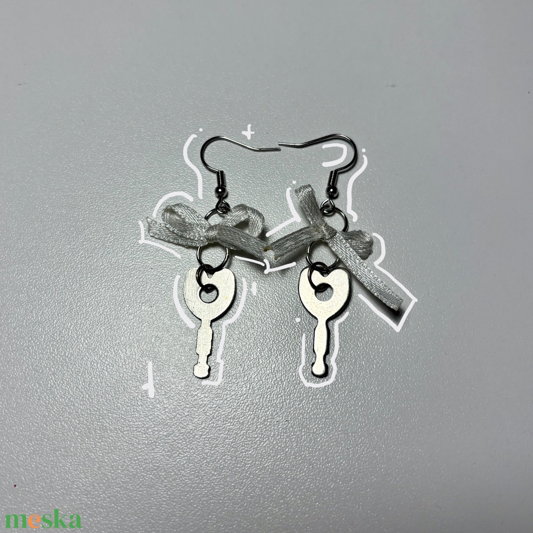 Masnis cuki füli - ékszer - fülbevaló - lógó fülbevaló - Meska.hu