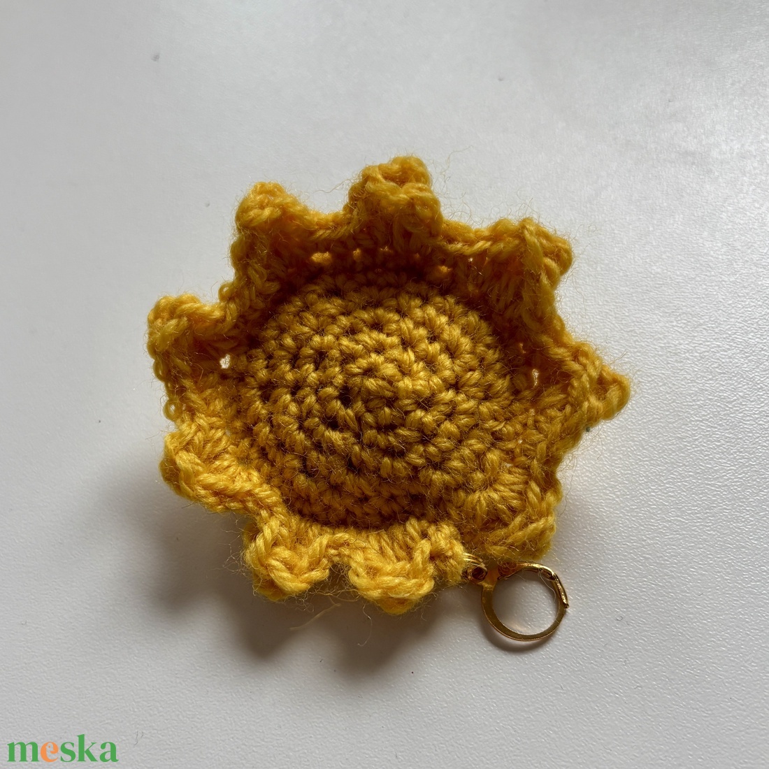 Napocskás horgolt kulcstartó - táska & tok - kulcstartó & táskadísz - táskadísz - Meska.hu