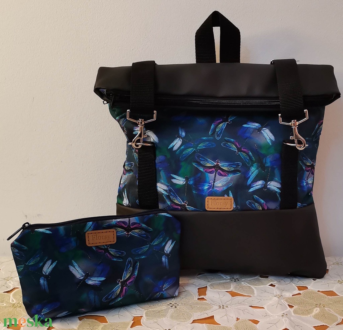 Fekete textilbőr, Roll top hátizsák/hátitáska/női táska/city bag/ laptop hátizsák/ színes szitakötők róza - táska & tok - hátizsák - roll top hátizsák - Meska.hu