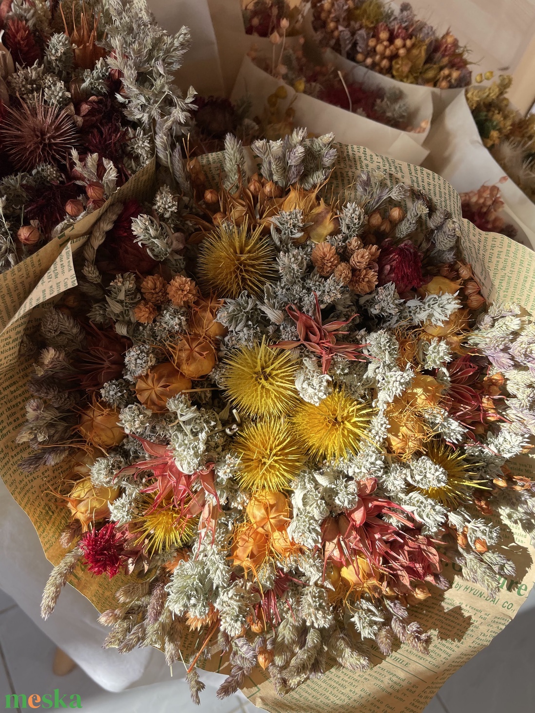 Szárazvirág csokor sárgás és natúr színekben - otthon & életmód - virágdekoráció - virágok - virágcsokor - Meska.hu