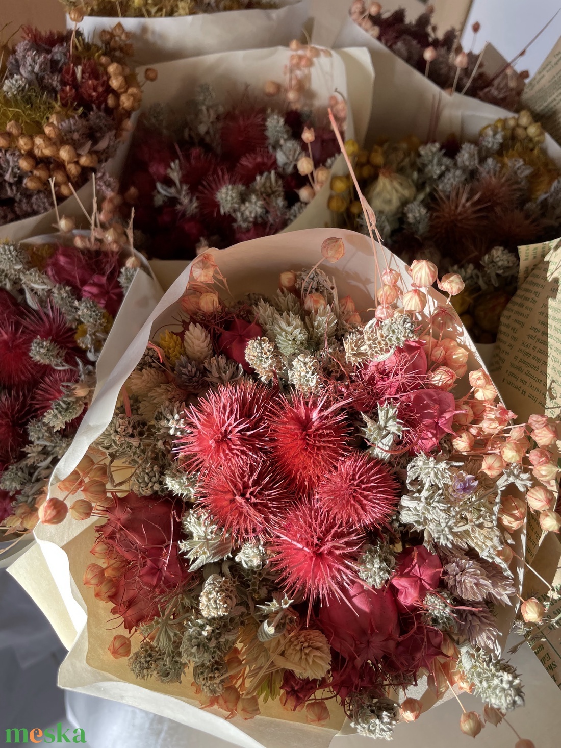 Szárazvirág csokor natúr és rózsaszínes színekkel - otthon & életmód - virágdekoráció - virágok - virágcsokor - Meska.hu