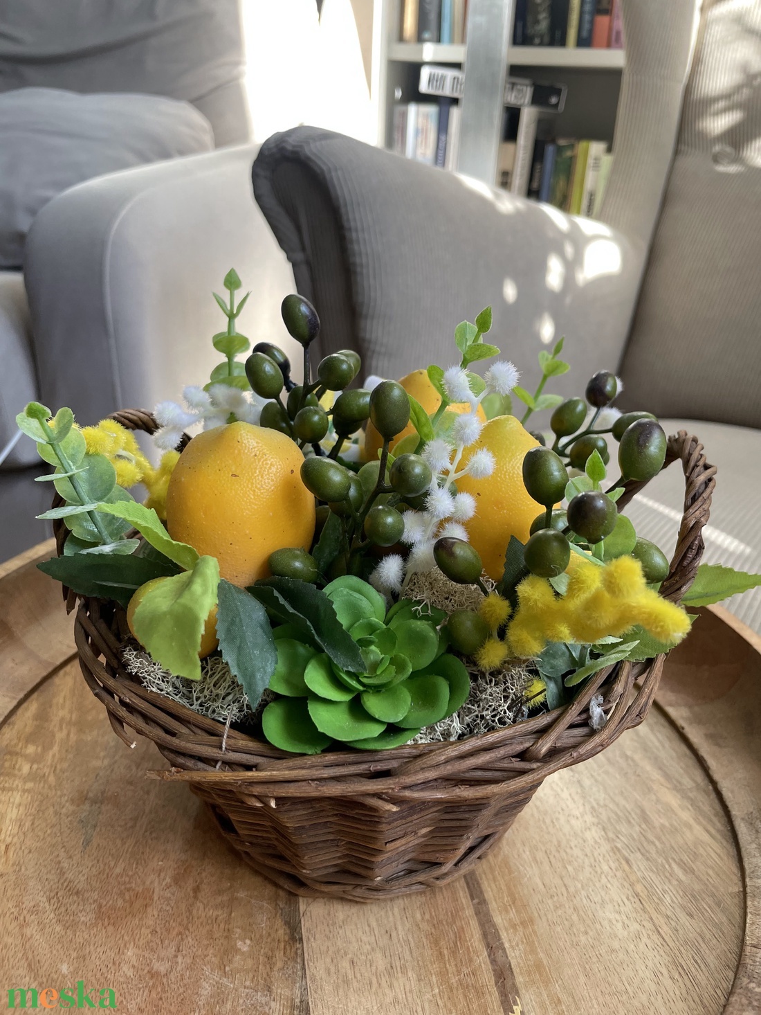 Nyári citromos asztaldísz fonott kosárban - otthon & életmód - dekoráció - asztal és polc dekoráció - asztaldísz - Meska.hu