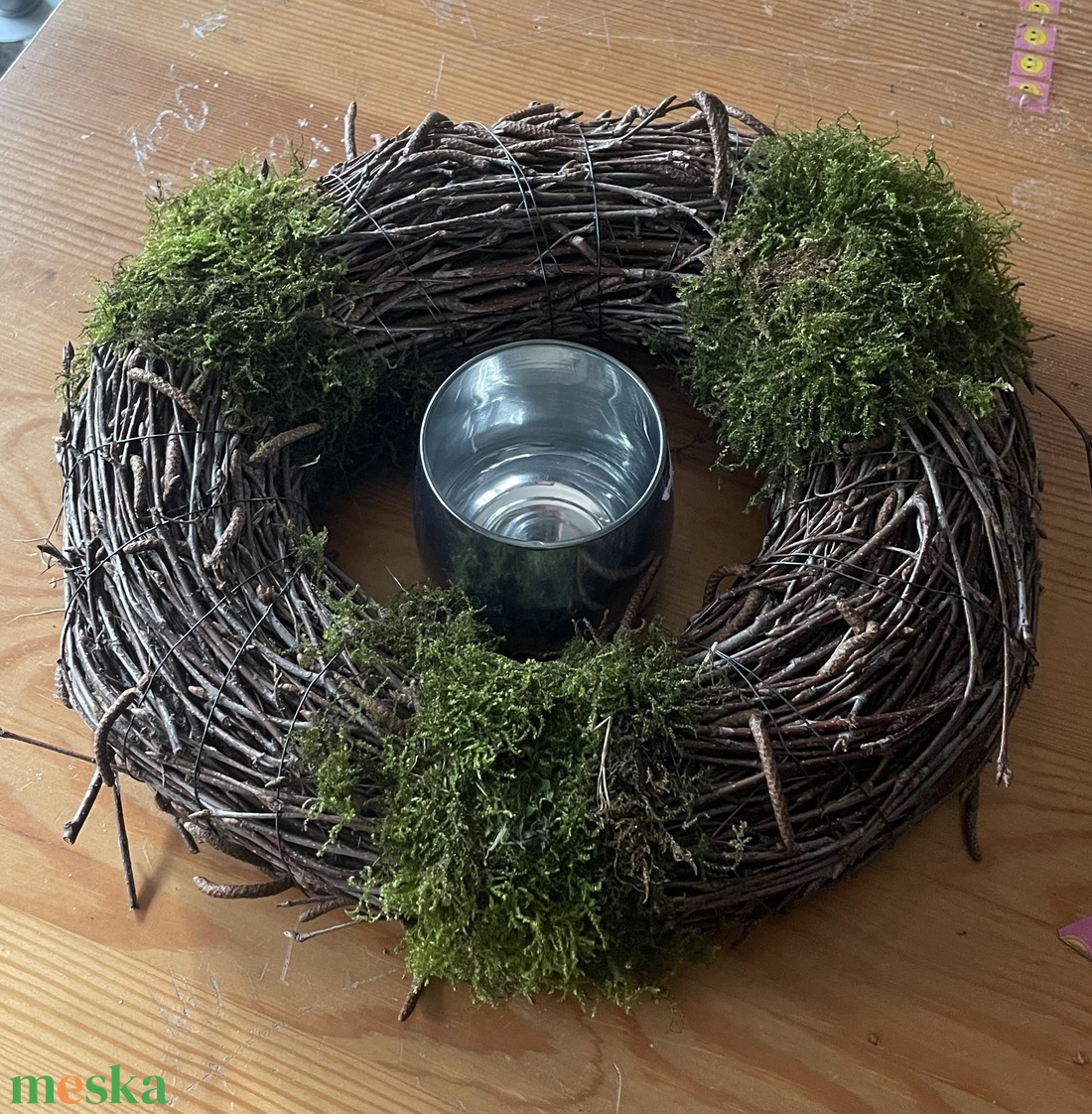 Tavaszi nyírfaágból és mohából készített nagy asztaldísz mécsessel - otthon & életmód - dekoráció - asztal és polc dekoráció - asztaldísz - Meska.hu