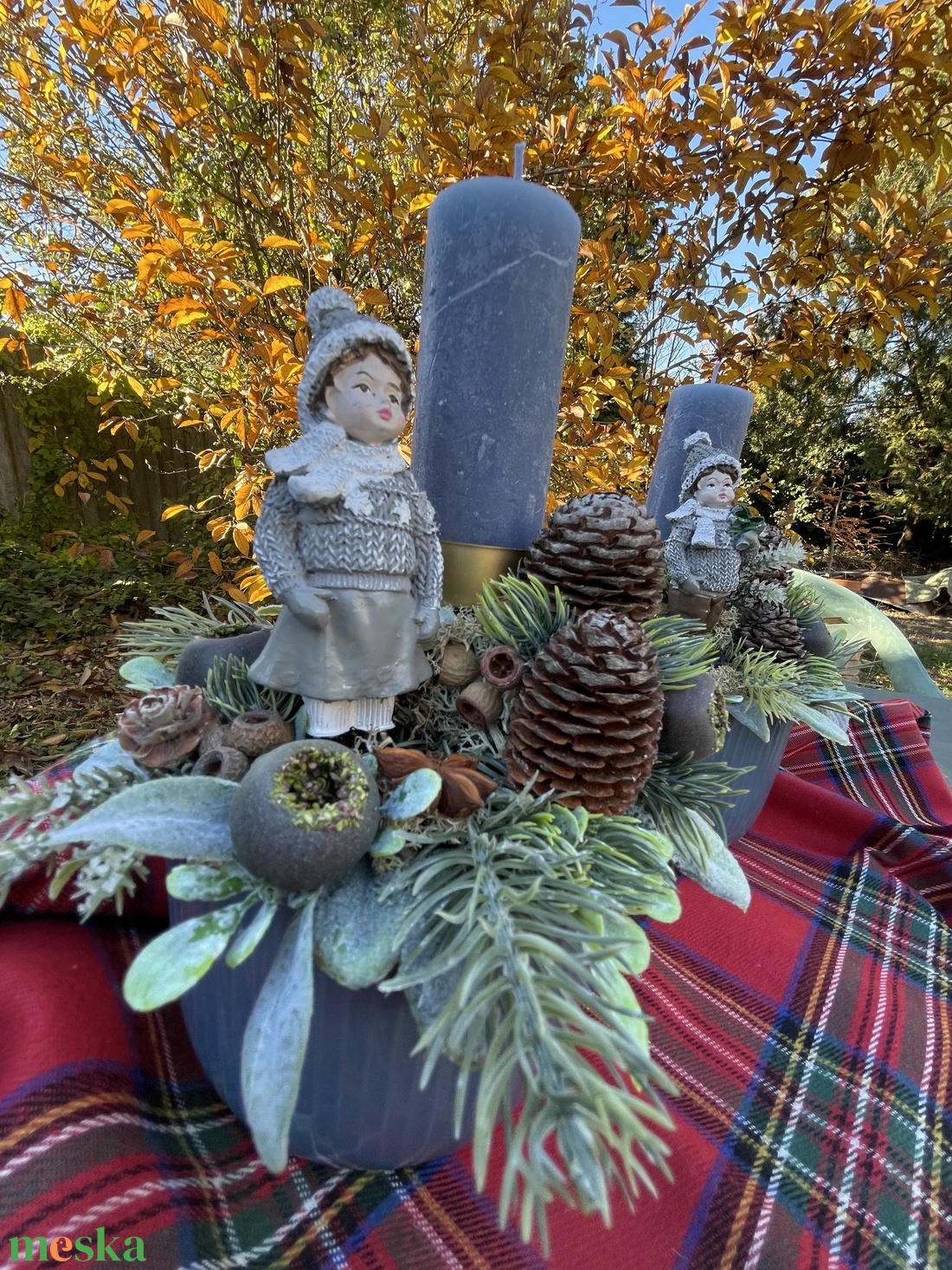 Kislány kékben karácsonyi asztaldísz - otthon & életmód - dekoráció - asztal és polc dekoráció - asztaldísz - Meska.hu