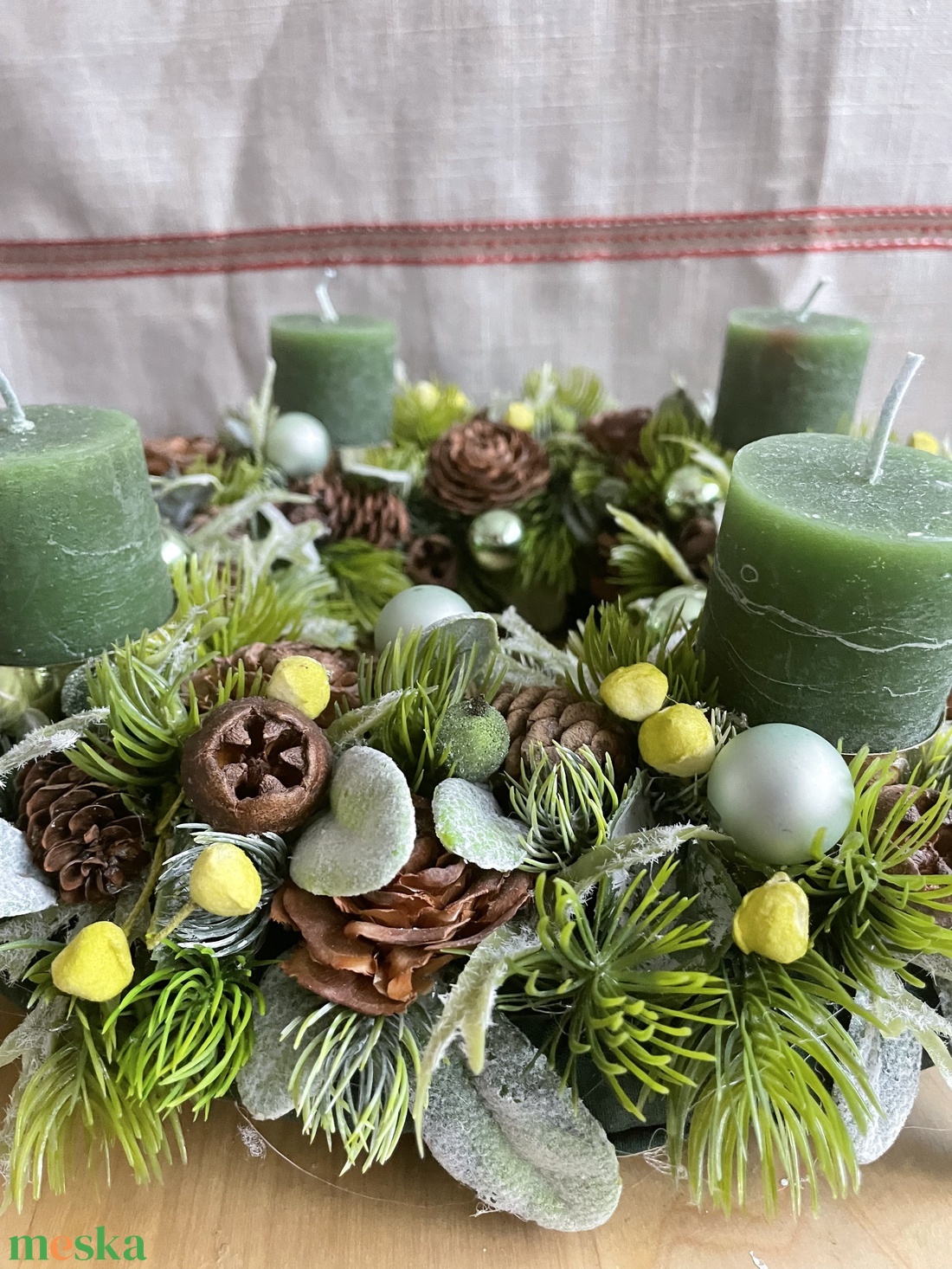 Zöld csillogás adventi koszorú - otthon & életmód - dekoráció - asztal és polc dekoráció - asztaldísz - Meska.hu