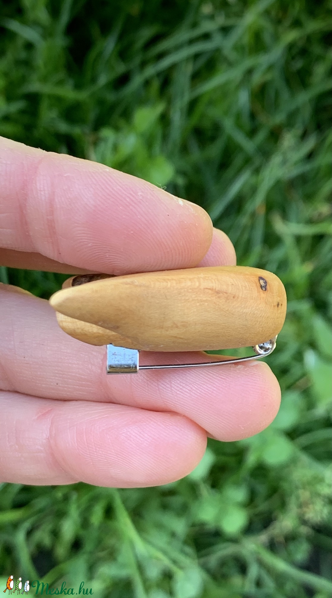 Szilvafából tulipán bross 2. - ékszer - kitűző és bross - kitűző - Meska.hu Szilvafából tulipán bross 2. - ékszer - kitűző és bross - kitűző - Meska.hu