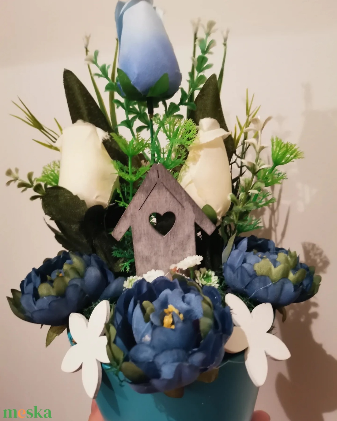 Tavaszi tulipános kék kaspó, asztali dísz  - otthon & életmód - dekoráció - asztal és polc dekoráció - asztaldísz - Meska.hu
