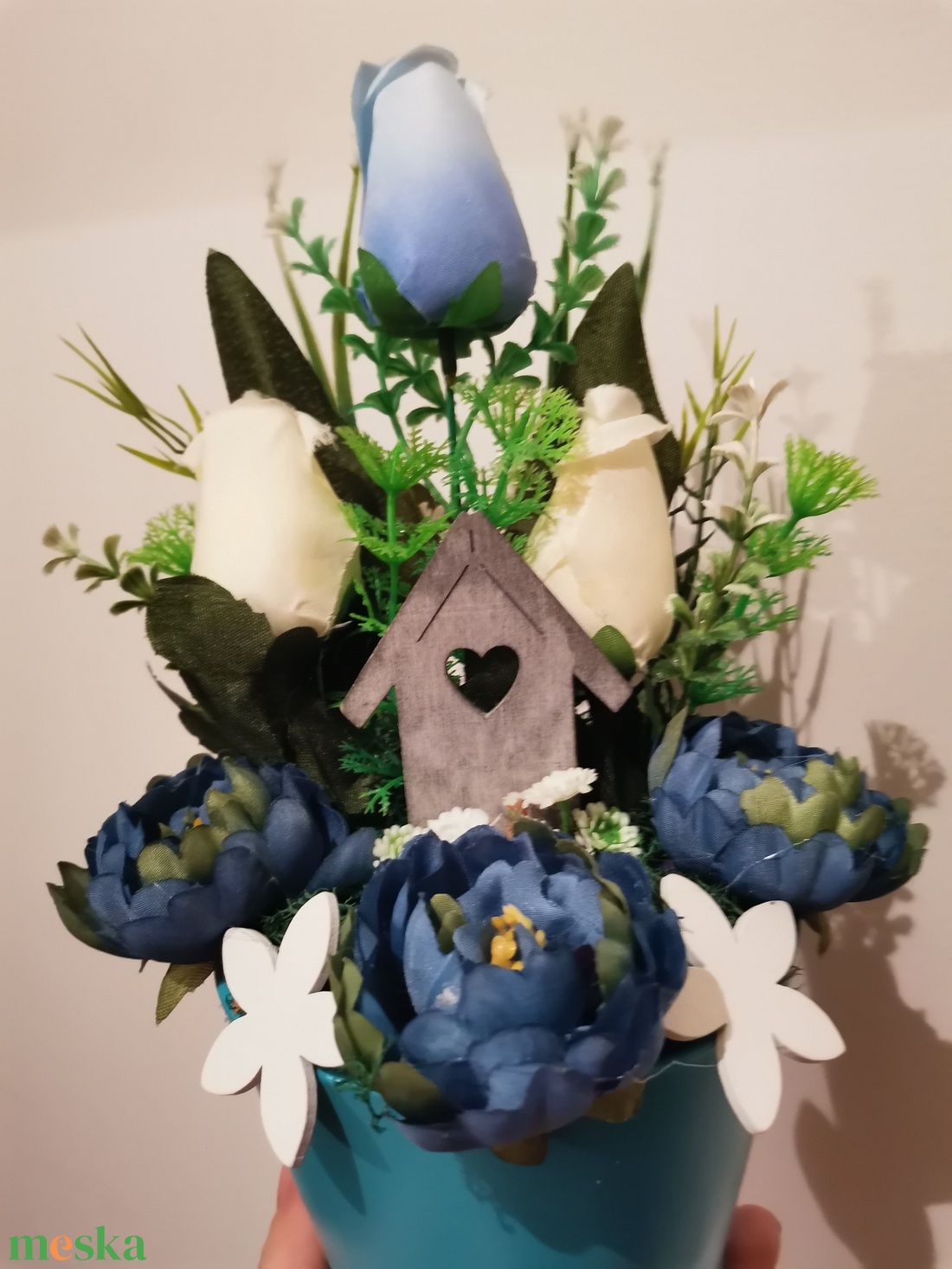 Tavaszi tulipános kék kaspó, asztali dísz  - otthon & életmód - dekoráció - asztal és polc dekoráció - asztaldísz - Meska.hu