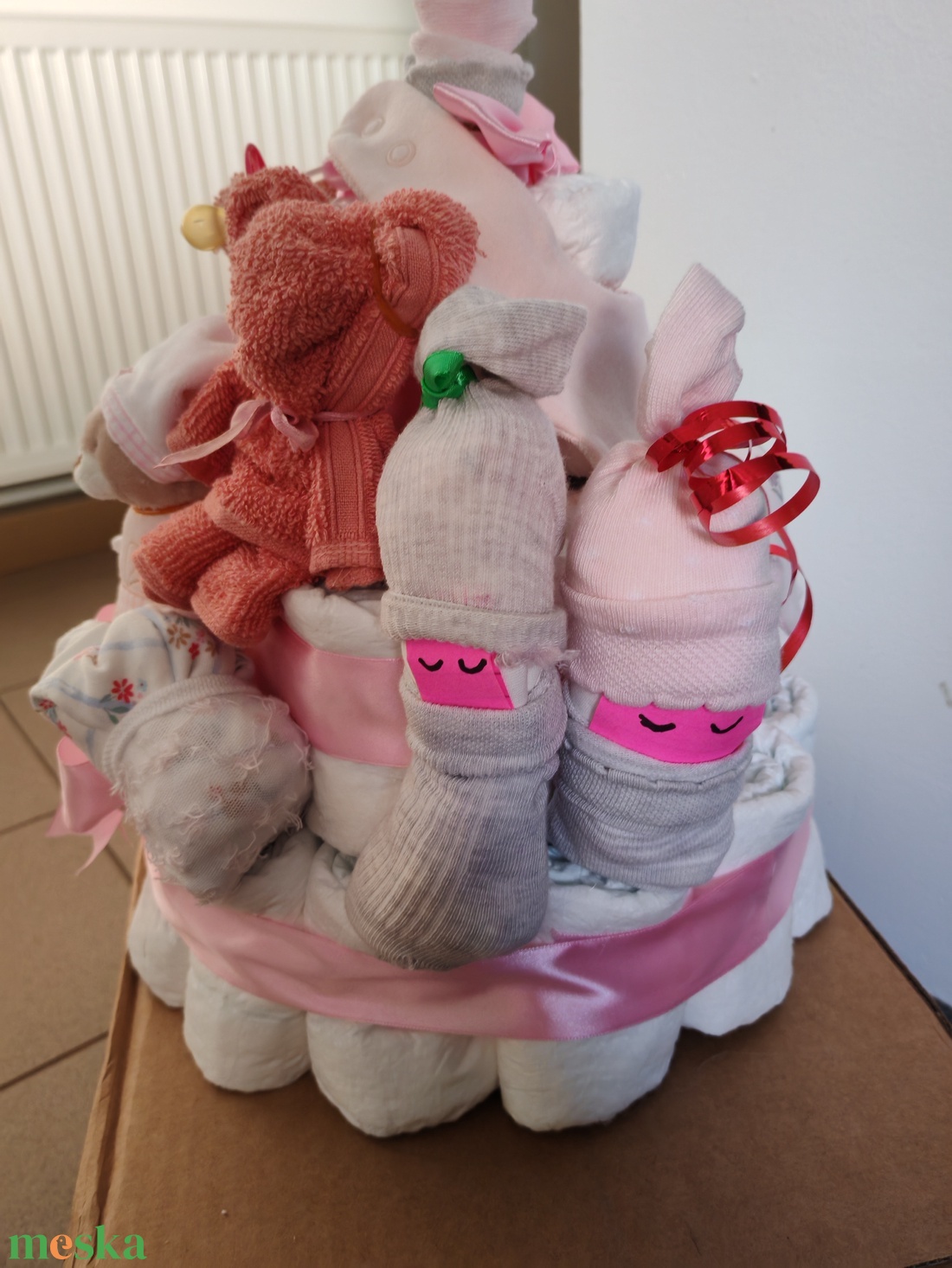 Pelenka torta kislány részére  - baba - mama - pelenkázó, babafürdető kellékek - pelenkatorta - Meska.hu