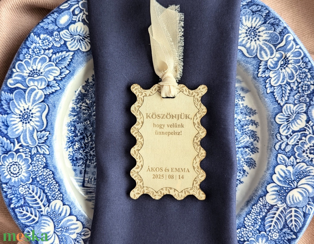 Gravírozott köszönetajándék, szalaggal - esküvő - emlék & ajándék - köszönőajándék - Meska.hu Gravírozott köszönetajándék, szalaggal - esküvő - emlék & ajándék - köszönőajándék - Meska.hu