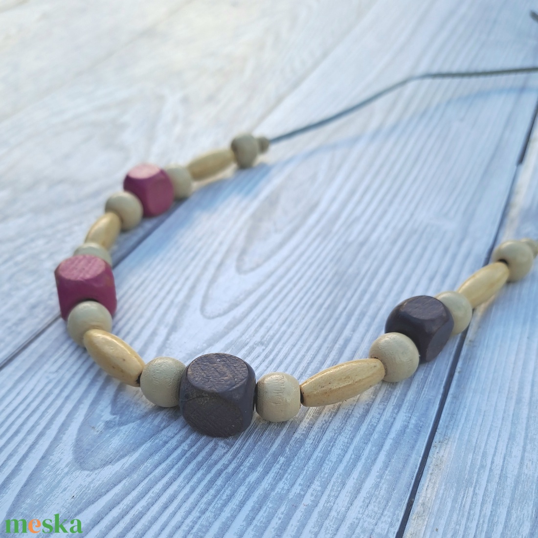 Bézs és rózsaszín fa nyaklánc - ékszer - nyaklánc - bogyós nyaklánc - Meska.hu Bézs és rózsaszín fa nyaklánc - ékszer - nyaklánc - bogyós nyaklánc - Meska.hu