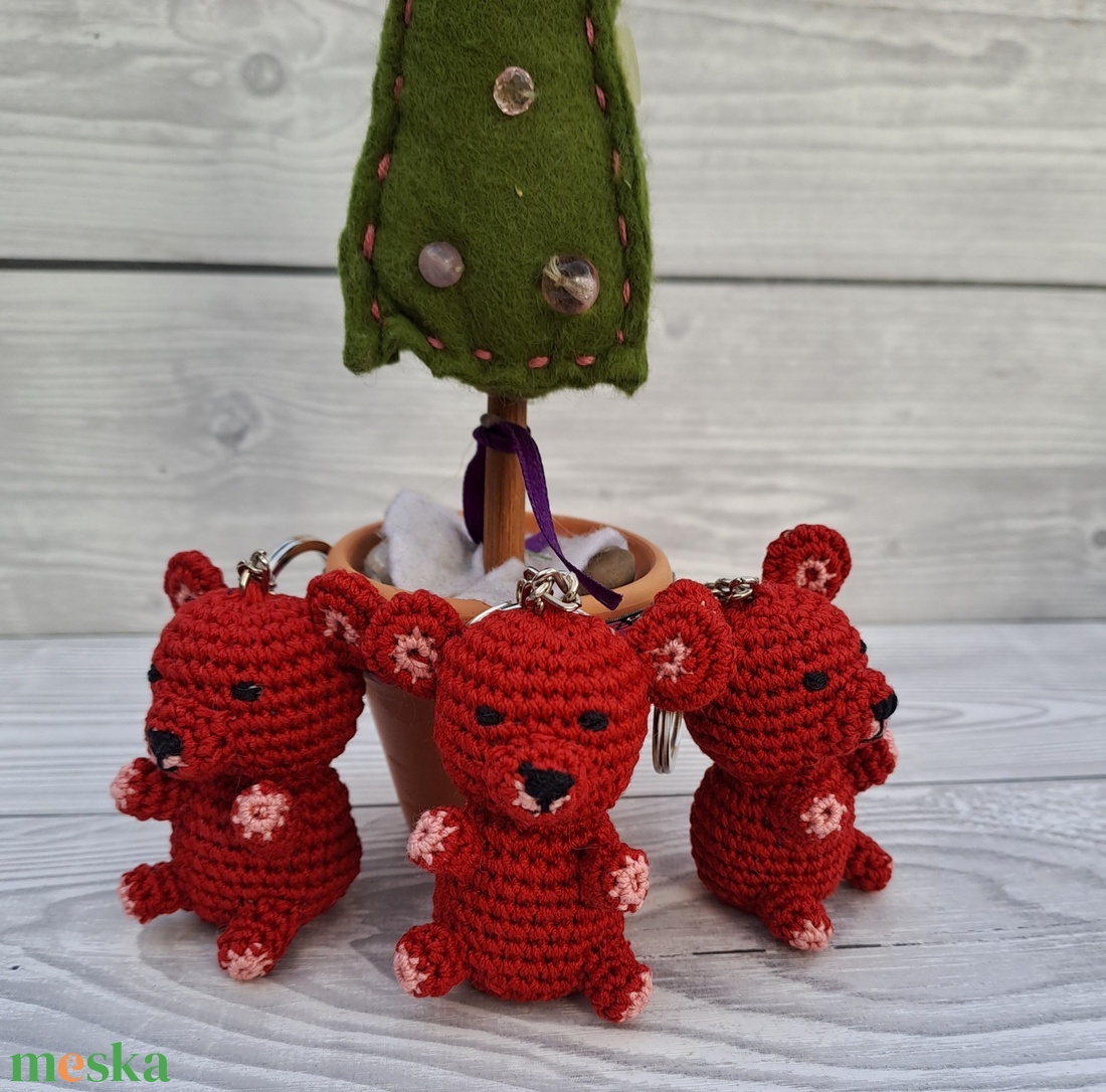 Horgolt mini medve kulcstartó - táska & tok - kulcstartó & táskadísz - kulcstartó - Meska.hu Horgolt mini medve kulcstartó - táska & tok - kulcstartó & táskadísz - kulcstartó - Meska.hu