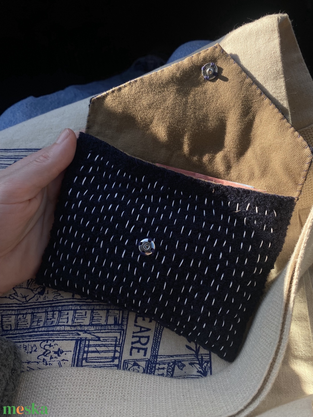 Gyapjúfilc kézzel varrott pénztárca - táska & tok - pénztárca & más tok - pénztárca - női pénztárca - Meska.hu